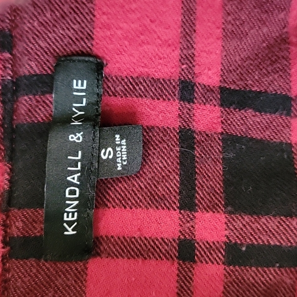 Kendall & Kylie Long Sleeve Button Up - Picture 3 of 5